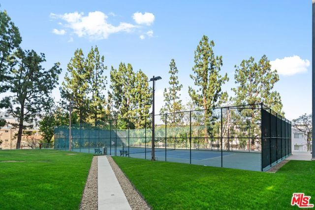 100 S Doheny Drive 514, Los Angeles, CA 90048