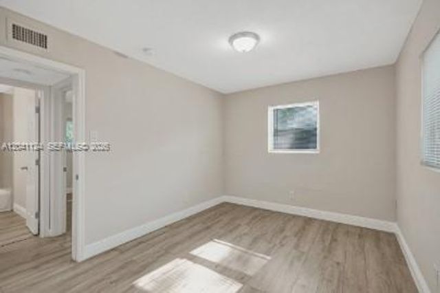 429 NW 9th Ave 3, Fort Lauderdale, FL 33311