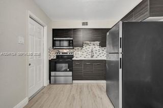 429 NW 9th Ave 3, Fort Lauderdale, FL 33311