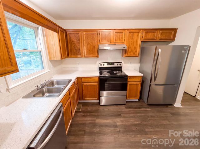 6409 Tivoli Court, Charlotte, NC 28211