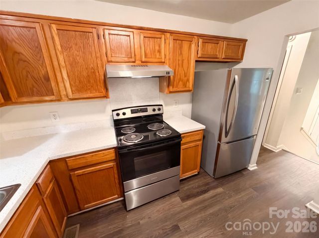 6409 Tivoli Court, Charlotte, NC 28211