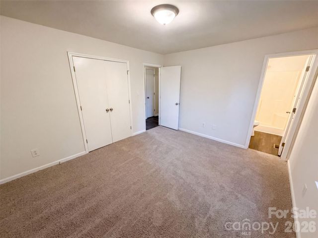6409 Tivoli Court, Charlotte, NC 28211