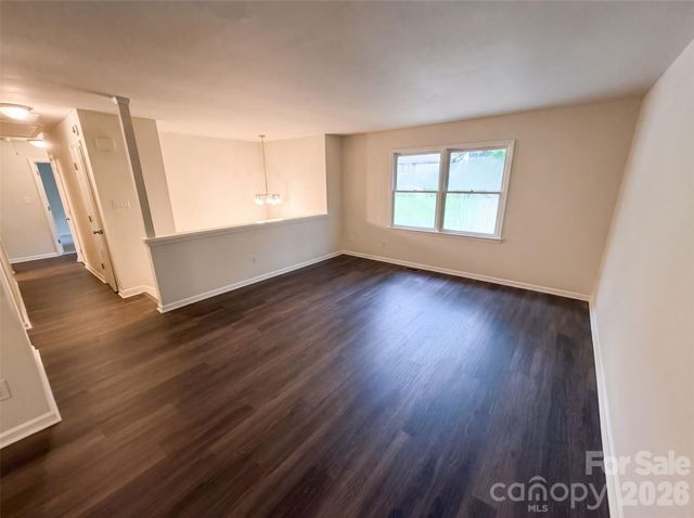 6409 Tivoli Court, Charlotte, NC 28211