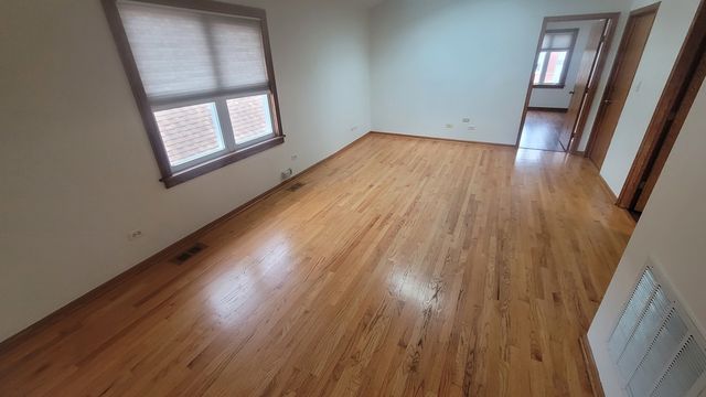 2977 N Lawndale Avenue 3, Chicago, IL 60618