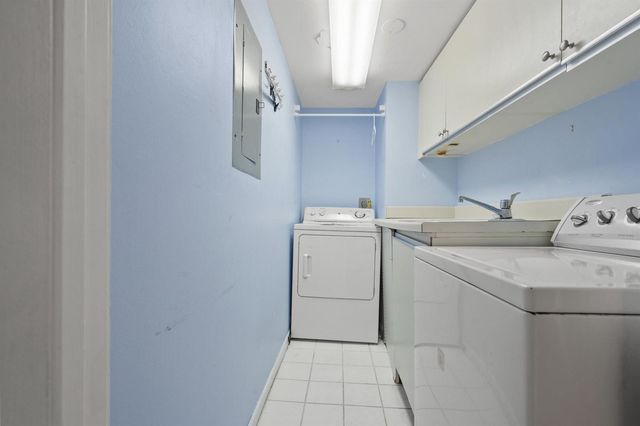 2480 Presidential Way 704, West Palm Beach, FL 33401