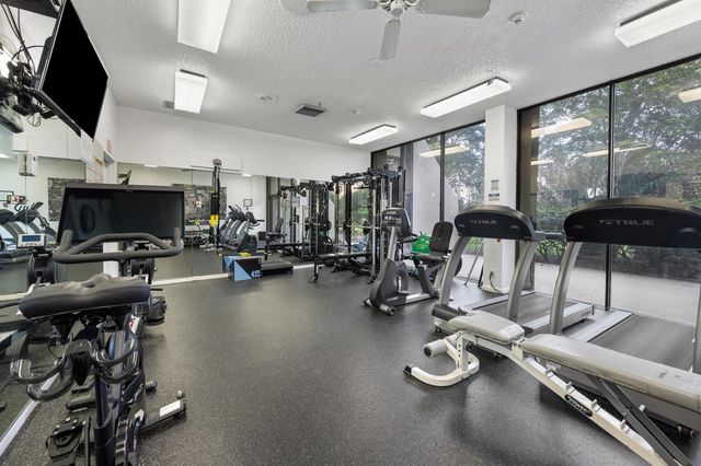 2480 Presidential Way 704, West Palm Beach, FL 33401