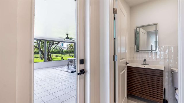 4761 SW 72nd Avenue, Davie, FL 33314