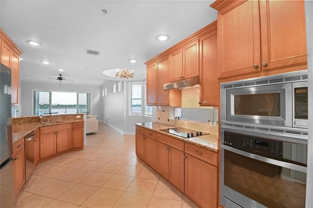 8749 THE ESPLANADE 24, Orlando, FL 32836