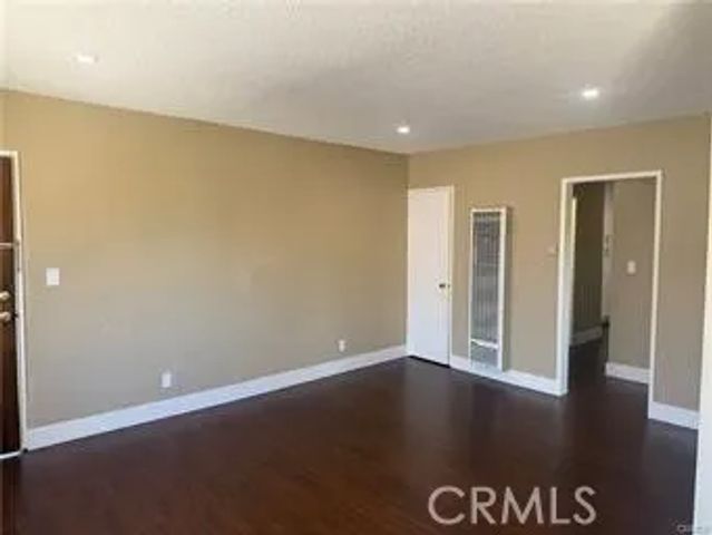 600 E Acacia Avenue 6, Glendale, CA 91205