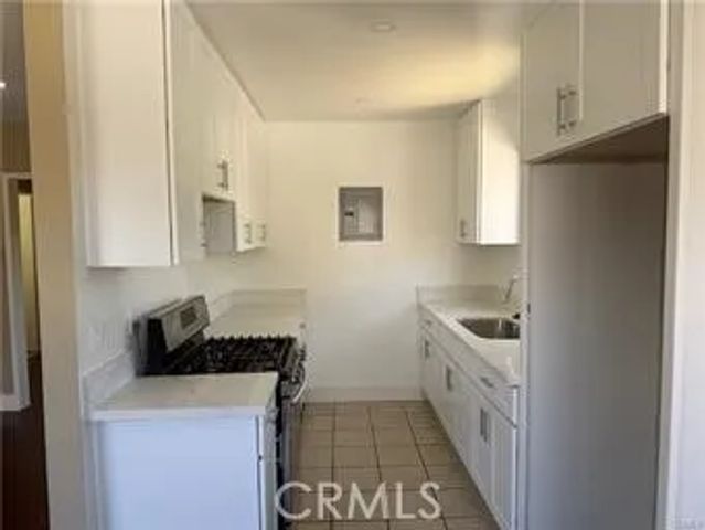 600 E Acacia Avenue 6, Glendale, CA 91205