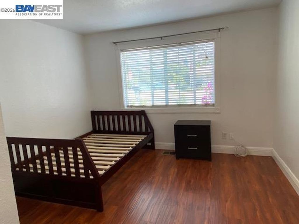 Image 13 of property listing at 690 Dowling Blvd, San Leandro, CA 94577