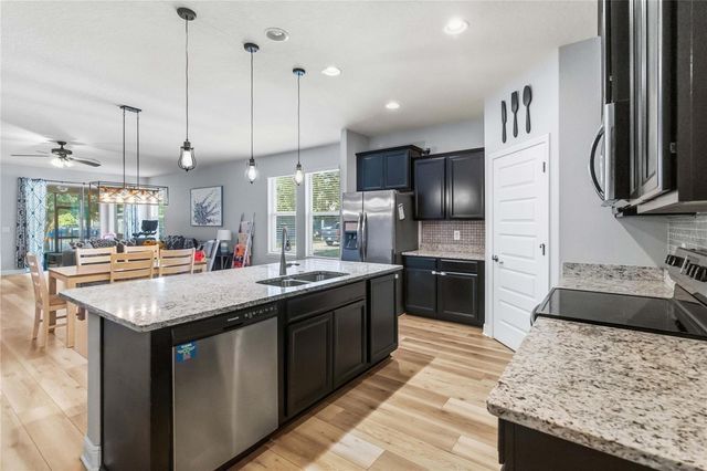 15518 FOUNTAIN COVE COURT, Winter Garden, FL 34787