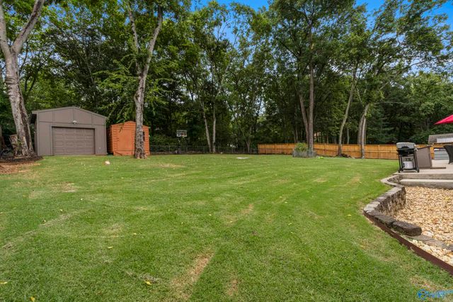 8505 Hickory Hill Lane, Huntsville, AL 35802