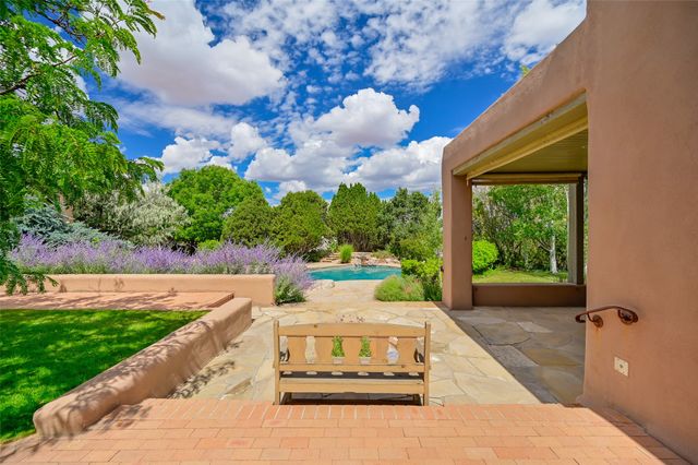 20 Goodnight Trail W, Santa Fe, NM 87506