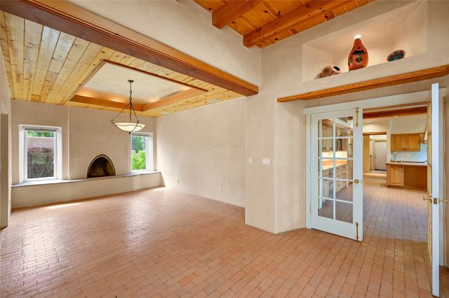 20 Goodnight Trail W, Santa Fe, NM 87506