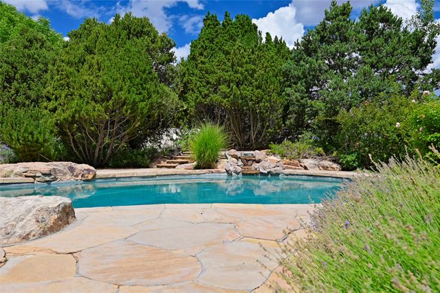 20 Goodnight Trail W, Santa Fe, NM 87506