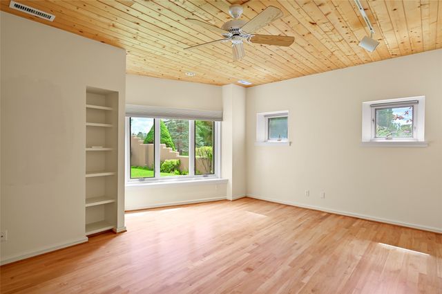 20 Goodnight Trail W, Santa Fe, NM 87506