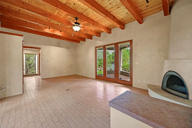 20 Goodnight Trail W, Santa Fe, NM 87506