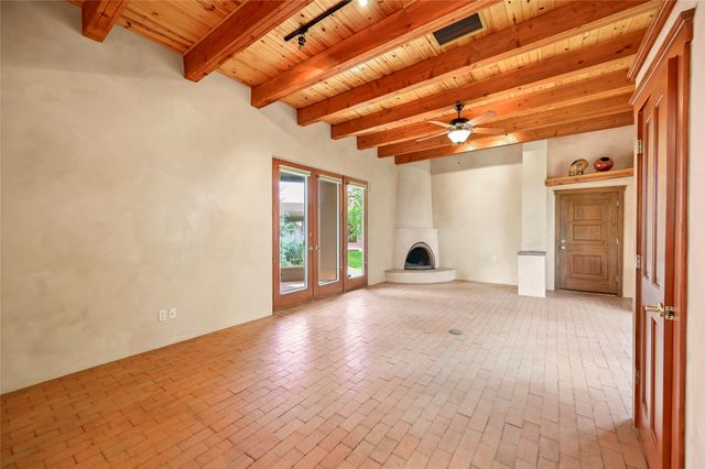 20 Goodnight Trail W, Santa Fe, NM 87506