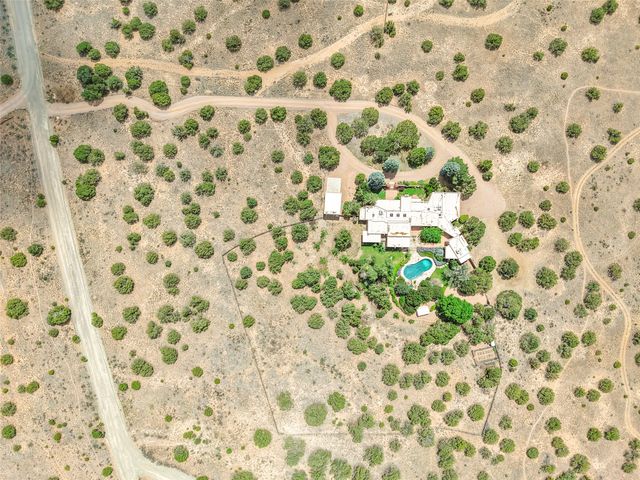 20 Goodnight Trail W, Santa Fe, NM 87506