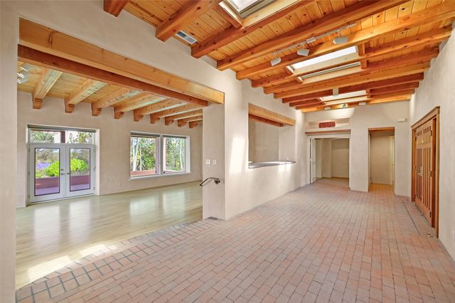 20 Goodnight Trail W, Santa Fe, NM 87506