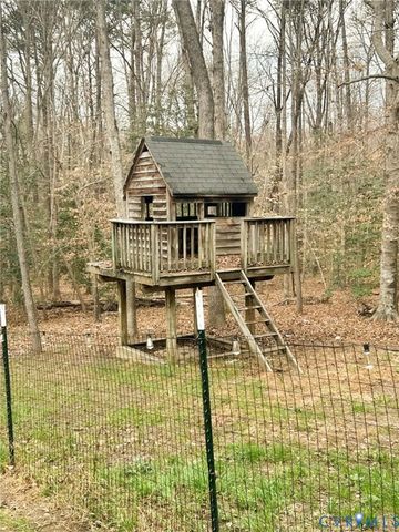 3804 Pheasant Chase Dr, Henrico, VA 23231