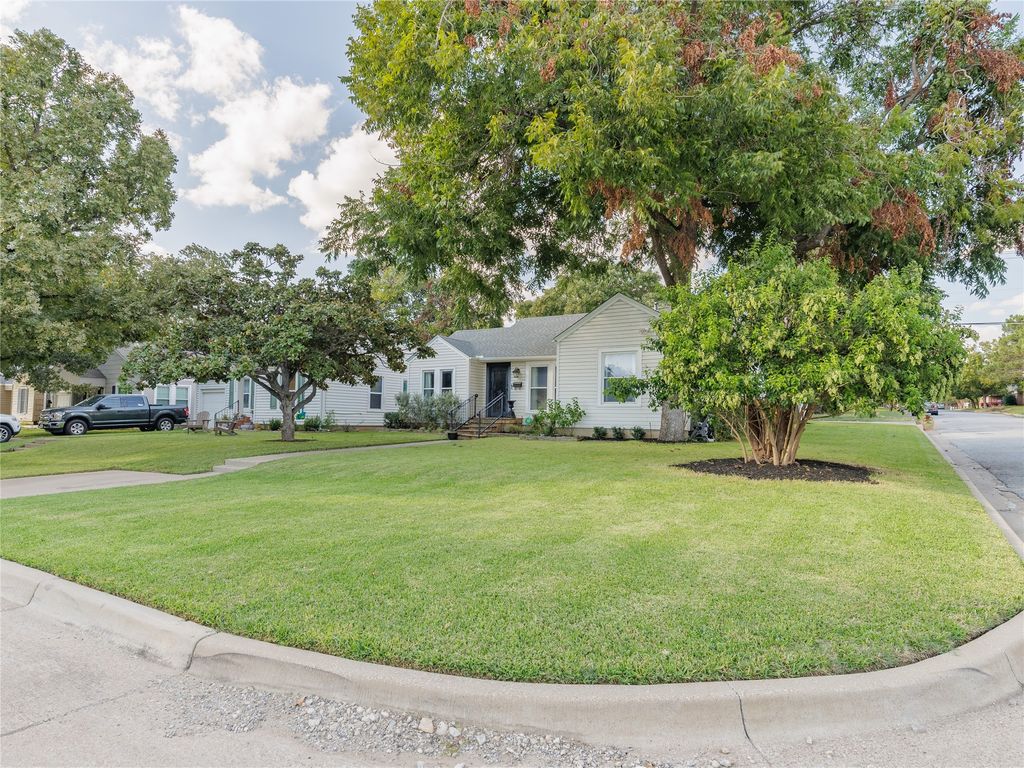 4900 Birchman Avenue, Fort Worth, TX 76107 — photo 2