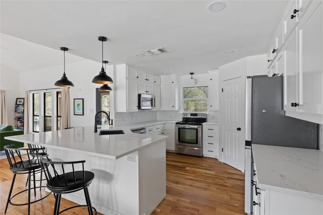 2300 River RD, Wimberley, TX 78676