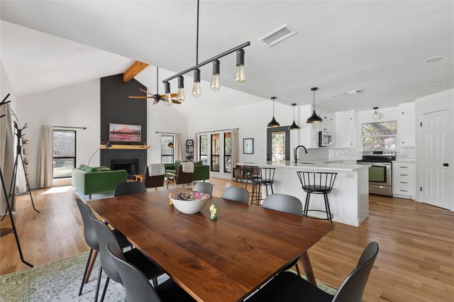 2300 River RD, Wimberley, TX 78676