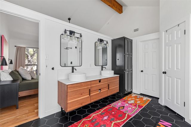 2300 River RD, Wimberley, TX 78676