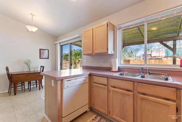 5185 Castle Hill Way, Boise, ID 83703