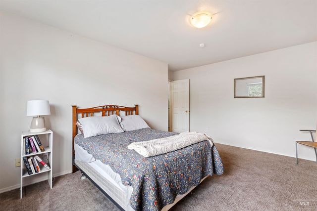 5185 Castle Hill Way, Boise, ID 83703