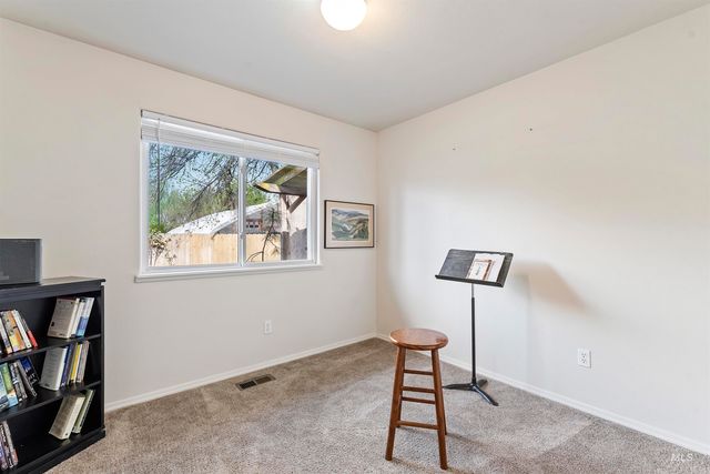 5185 Castle Hill Way, Boise, ID 83703