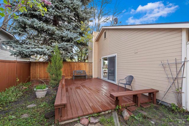 5185 Castle Hill Way, Boise, ID 83703