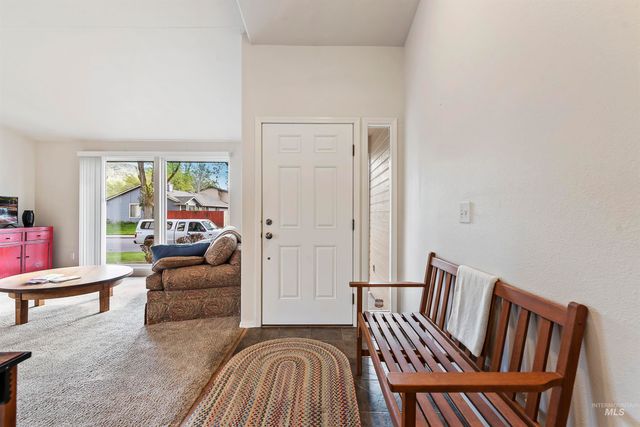 5185 Castle Hill Way, Boise, ID 83703