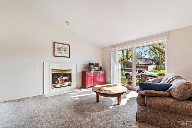 5185 Castle Hill Way, Boise, ID 83703