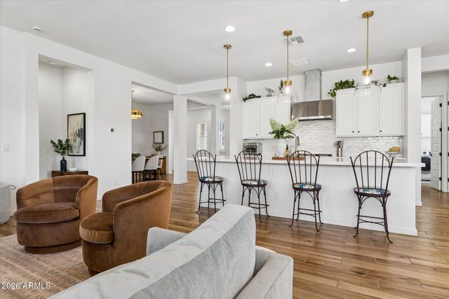 1816 E FALLEN LEAF Lane, Phoenix, AZ 85024