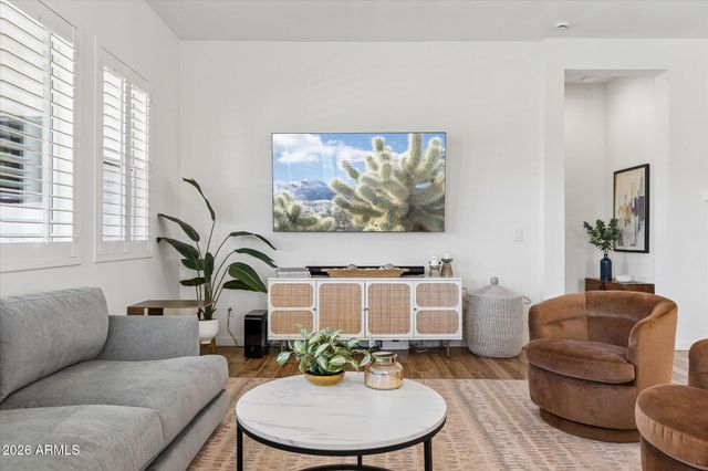 1816 E FALLEN LEAF Lane, Phoenix, AZ 85024