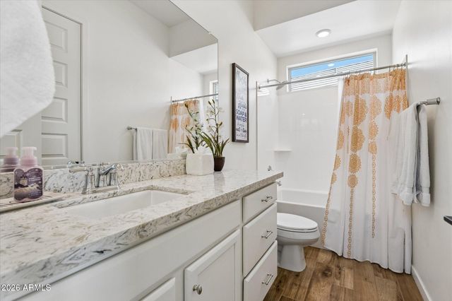 1816 E FALLEN LEAF Lane, Phoenix, AZ 85024
