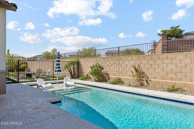 1816 E FALLEN LEAF Lane, Phoenix, AZ 85024