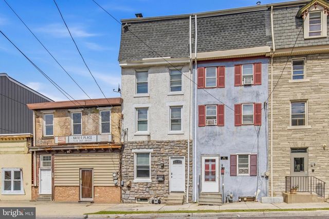 205 W HIGH ST, Phoenixville, PA 19460