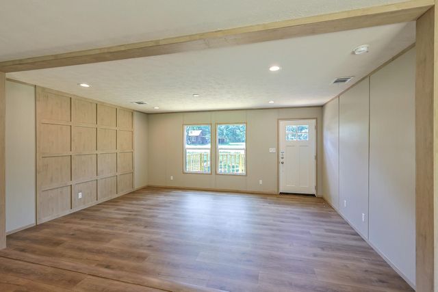 670 Wood Haven, Livingston, TX 77351