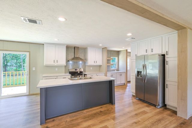 670 Wood Haven, Livingston, TX 77351