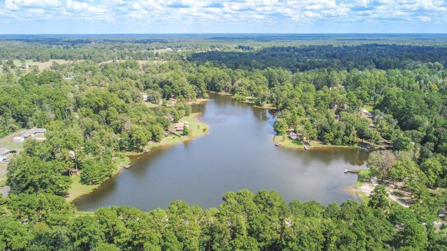 670 Wood Haven, Livingston, TX 77351