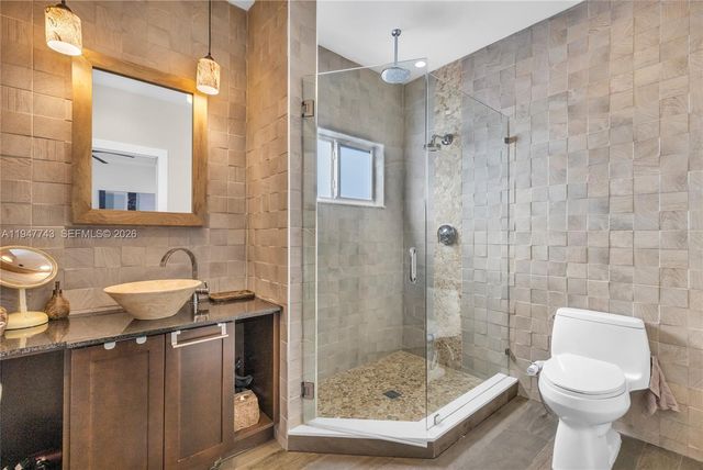 15560 NW 83rd Pl, Miami Lakes, FL 33016