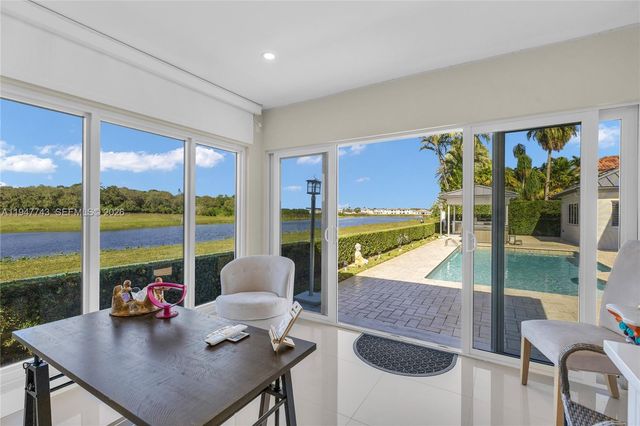 15560 NW 83rd Pl, Miami Lakes, FL 33016