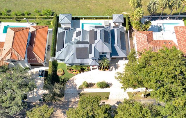 15560 NW 83rd Pl, Miami Lakes, FL 33016