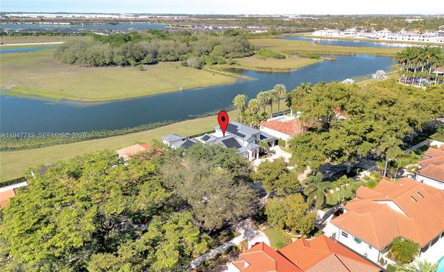 15560 NW 83rd Pl, Miami Lakes, FL 33016