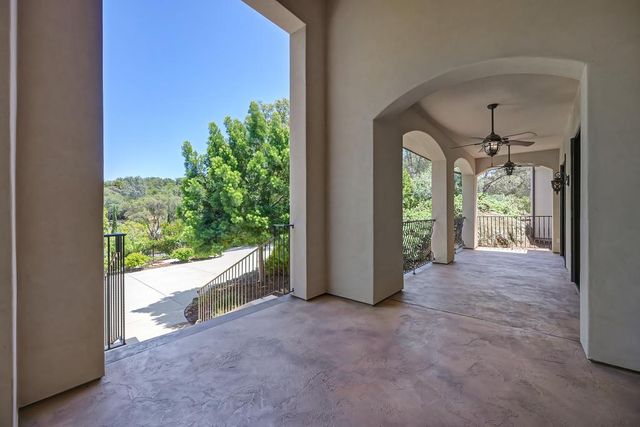 4580 Lake Forest Dr, Loomis, CA 95650