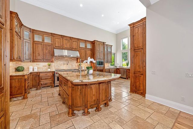 4580 Lake Forest Dr, Loomis, CA 95650